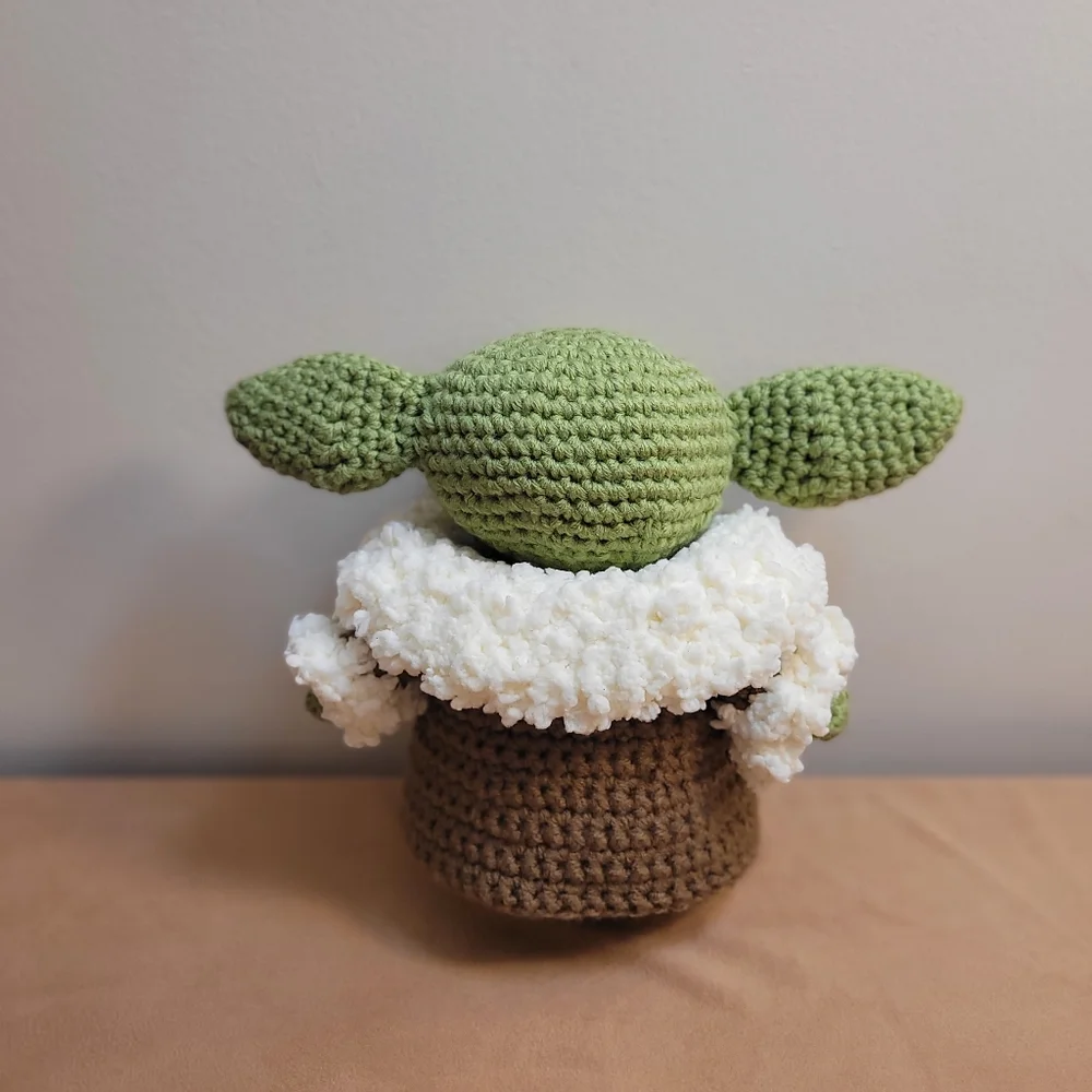 Amigurumi Baby Yoda Plushie 10" Handmade Crochet Animal Plush Grogu Alien Child - Picture 8 of 12